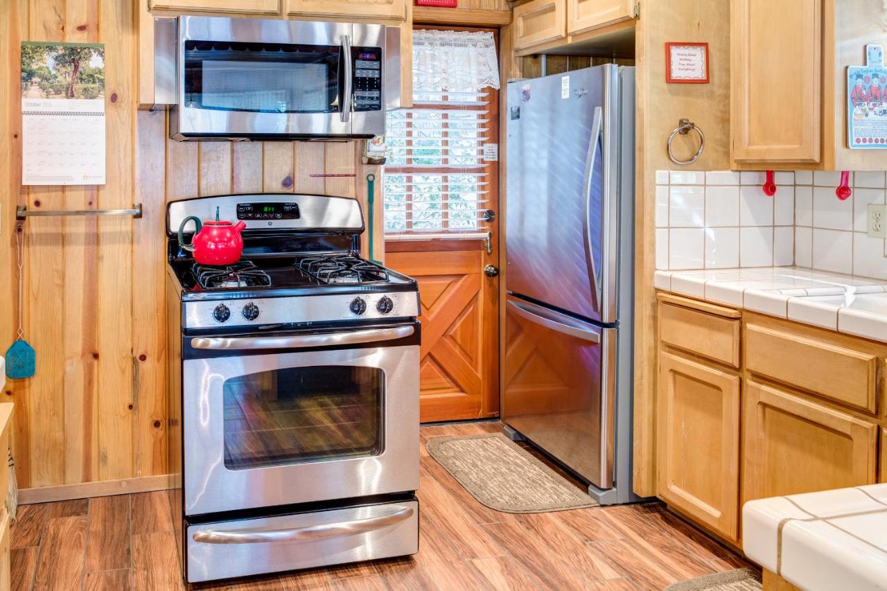 | 7 Cedar Lodge