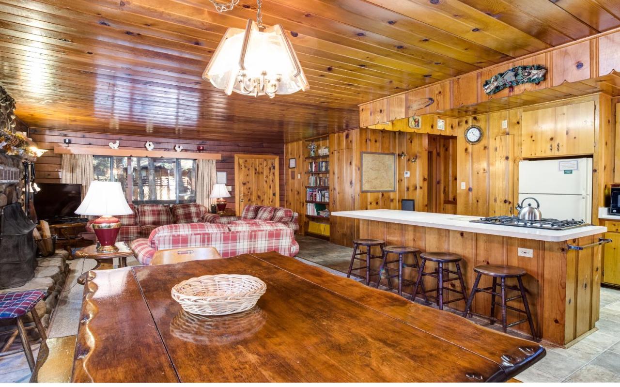 | 55 Deer Creek