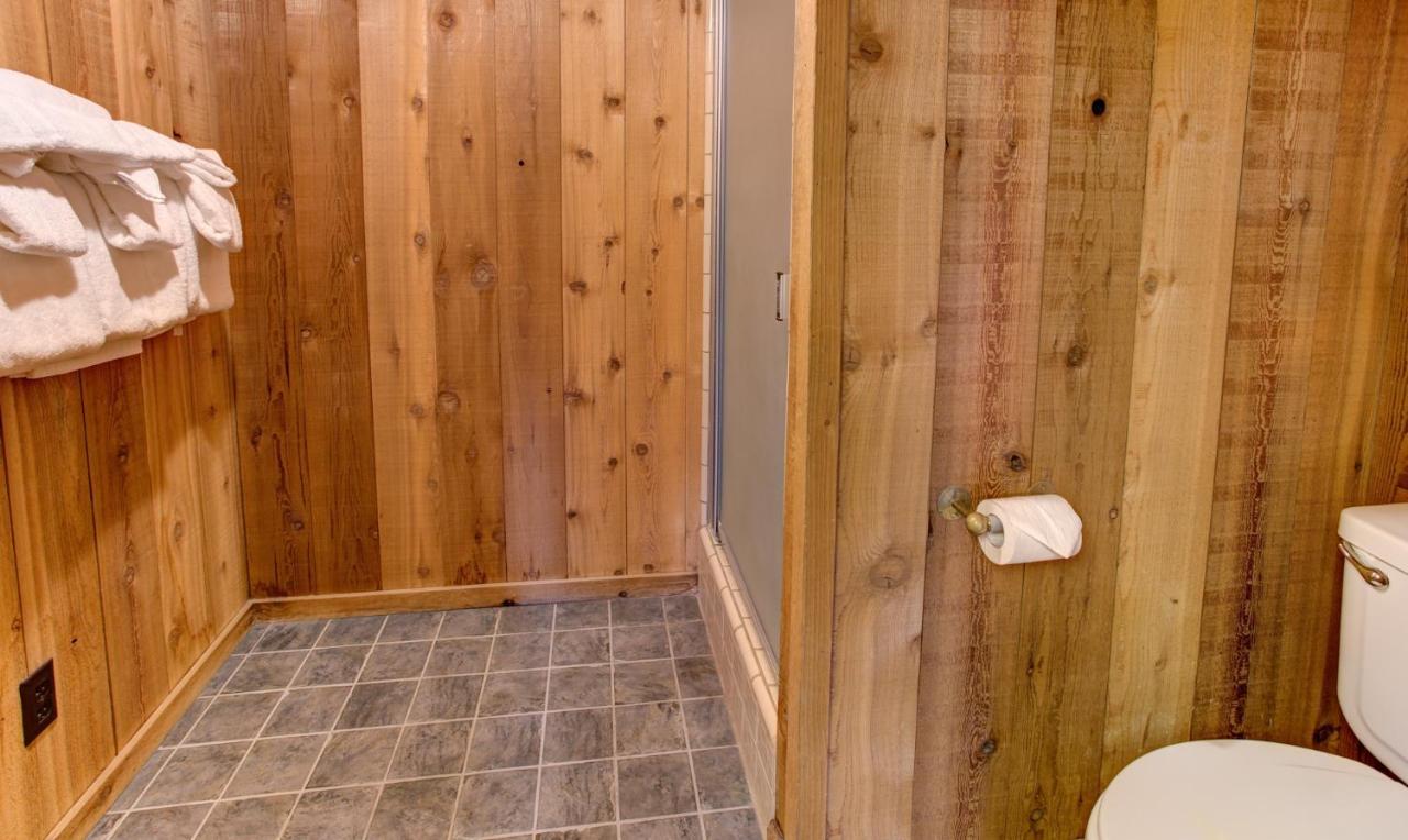 | 17B Tylers Timber Lodge
