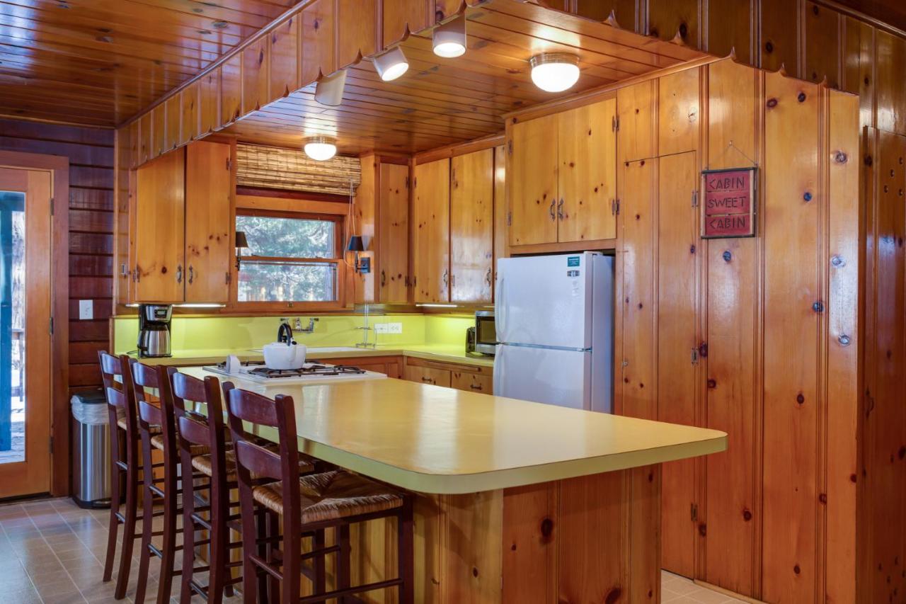 | 59 Hansen Cabin