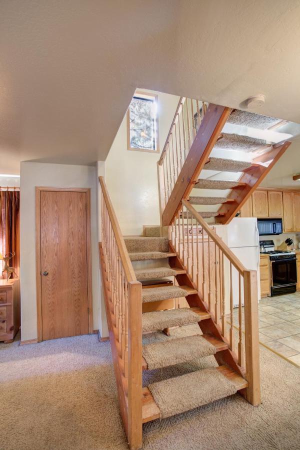 | 12 Cabin Twelve