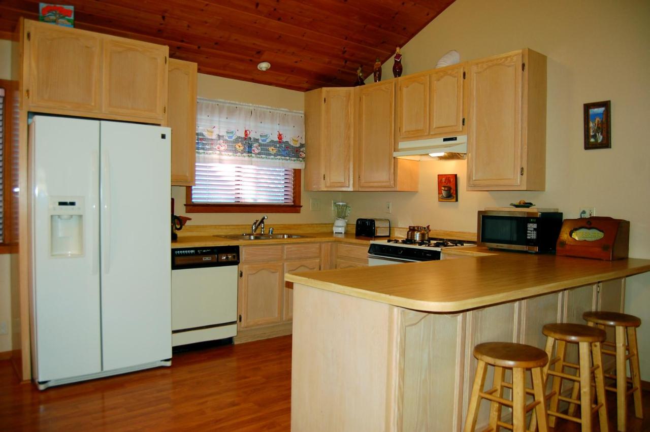 | 5N Edmond's Place