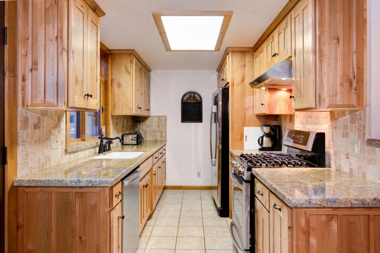 | 2N Big Pine Lodge