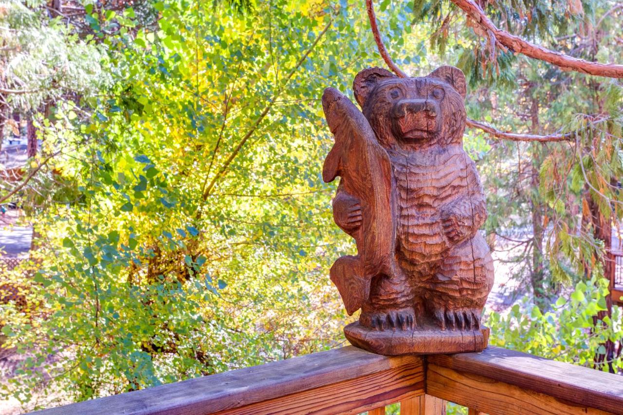 | 7 Cedar Lodge