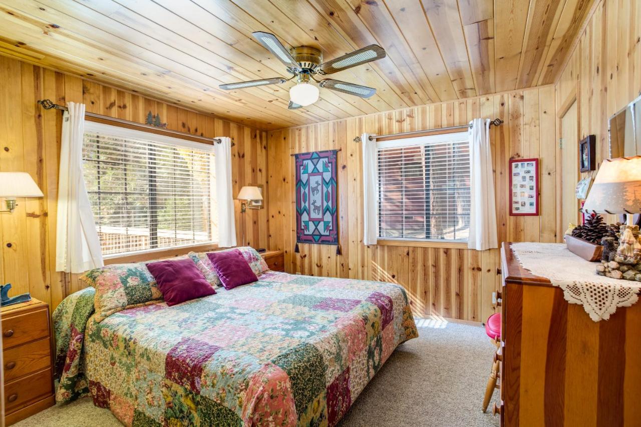 | 7 Cedar Lodge