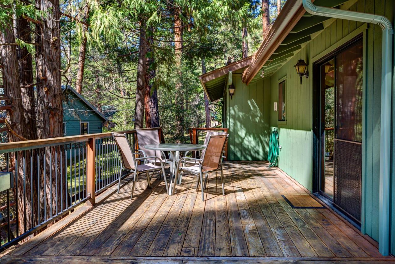 | 40 Coyles Cabin