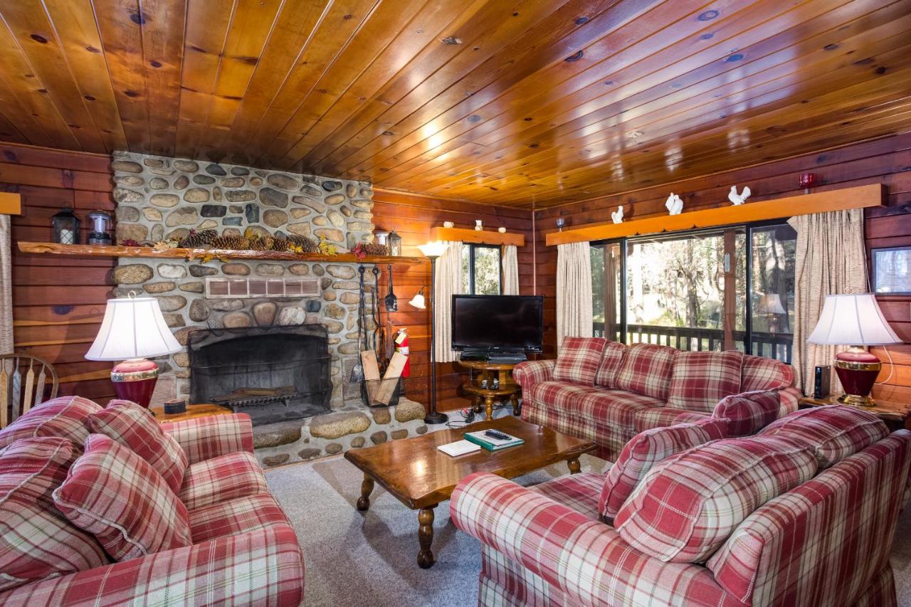 | 55 Deer Creek
