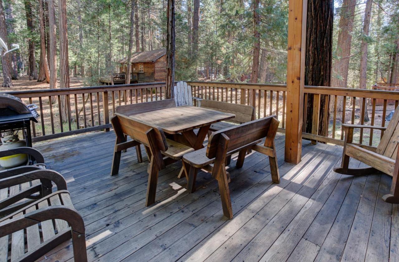 | 12 Cabin Twelve