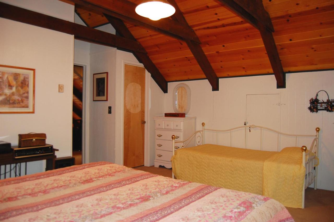 | 50 Spindlers Chalet