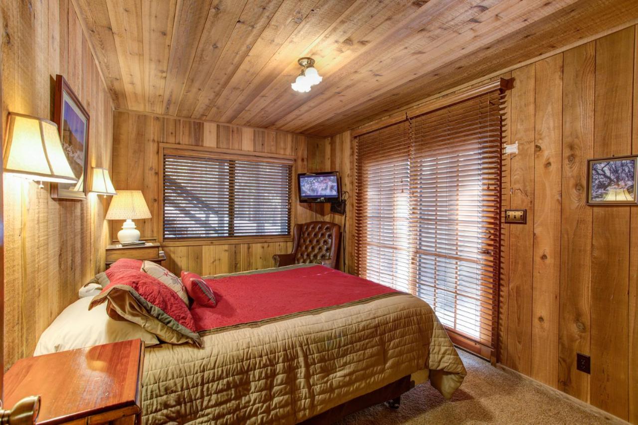 | 17B Tylers Timber Lodge