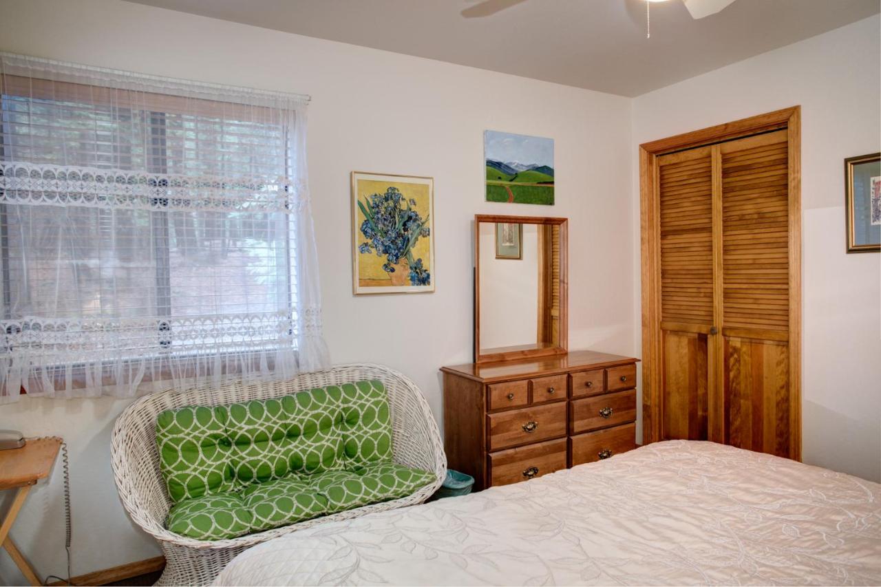 | 1S Cecils Cabin