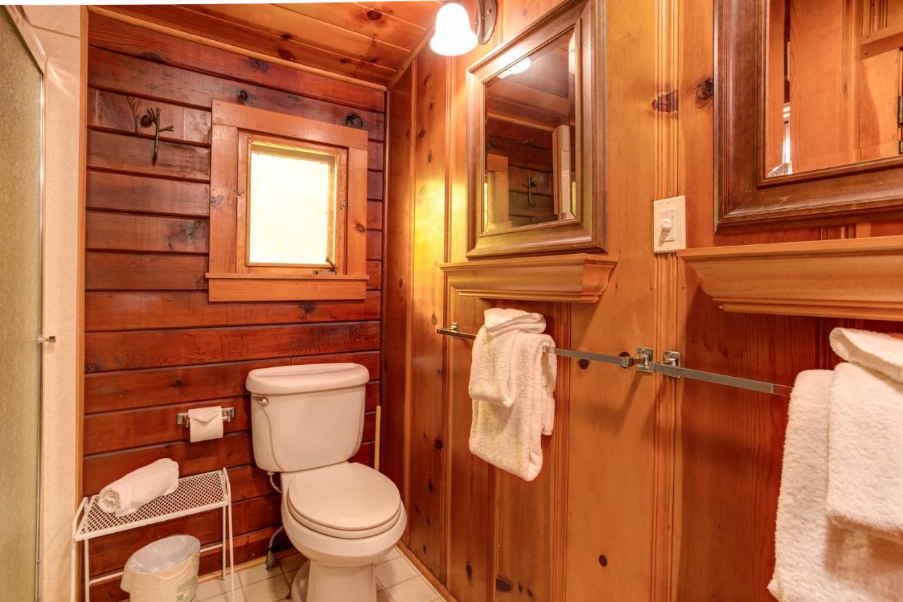 | 59 Hansen Cabin