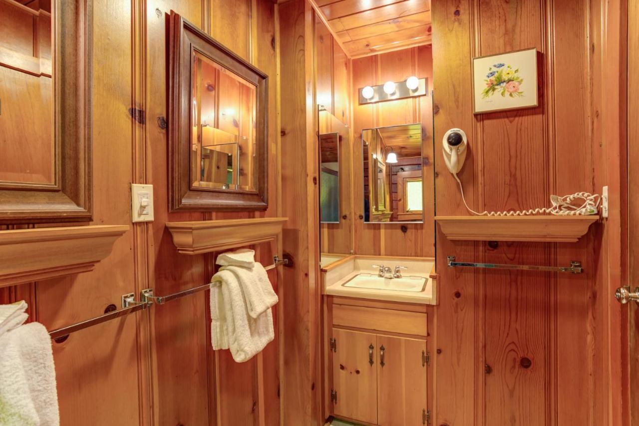 | 59 Hansen Cabin