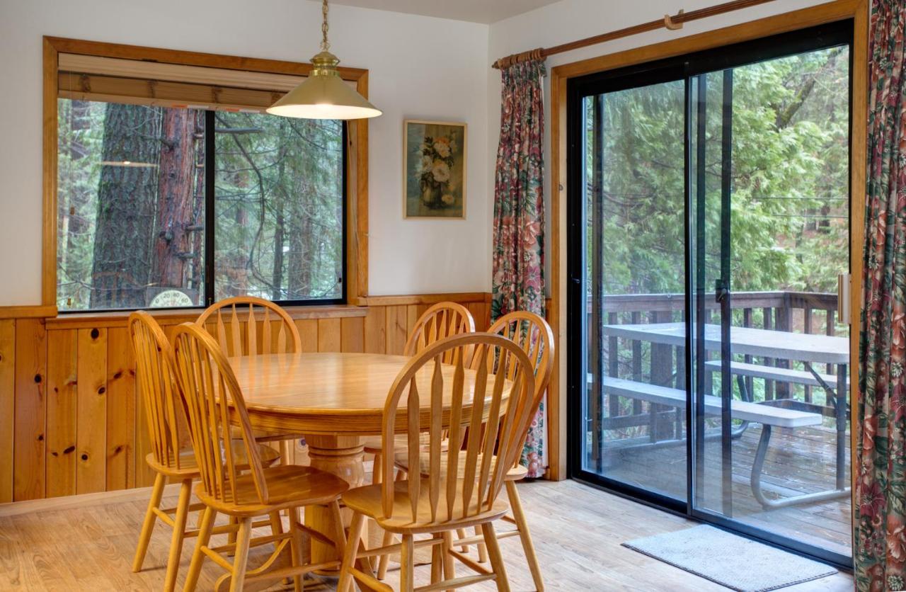| 1S Cecils Cabin