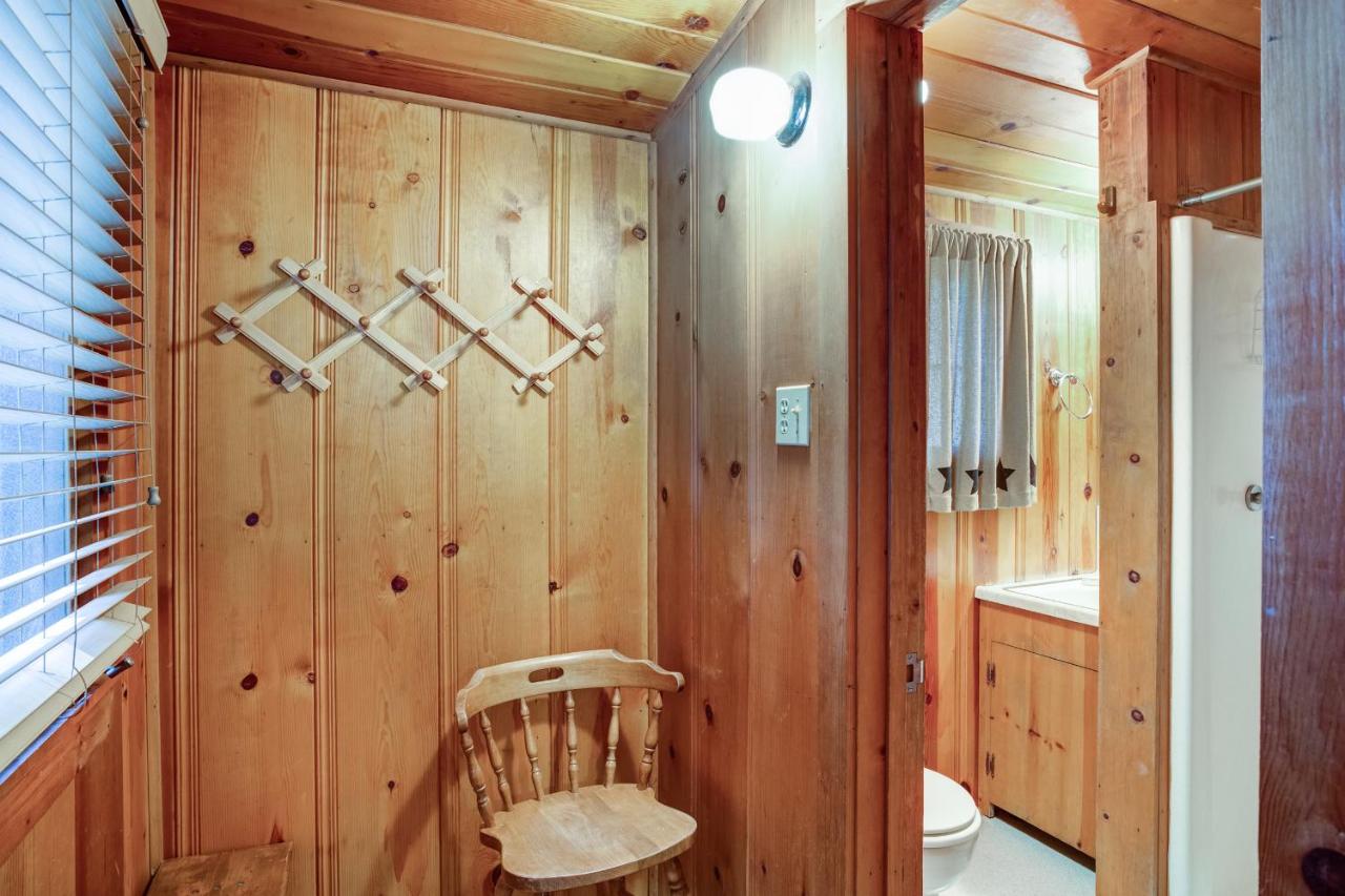 | 53 Creekside Cabin