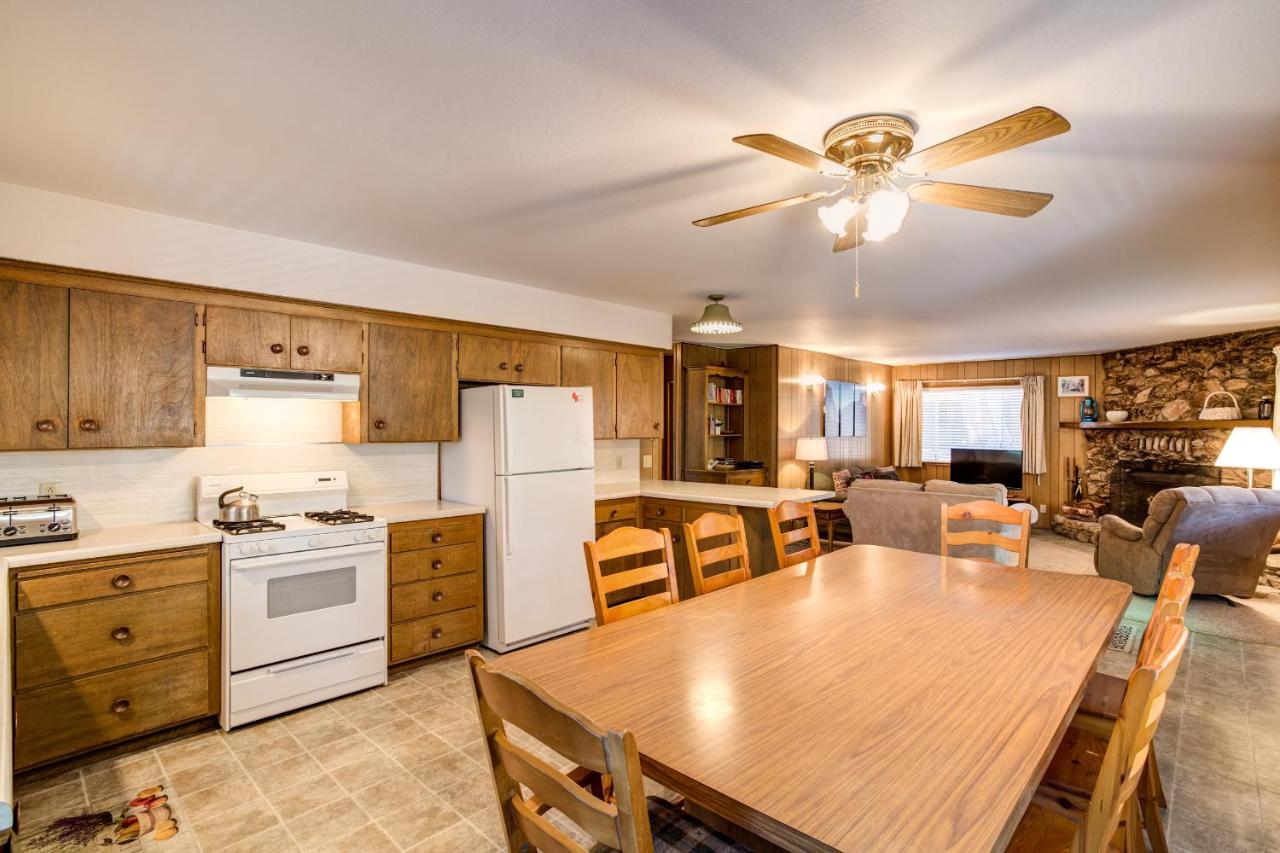 | 9B Deer Hollow