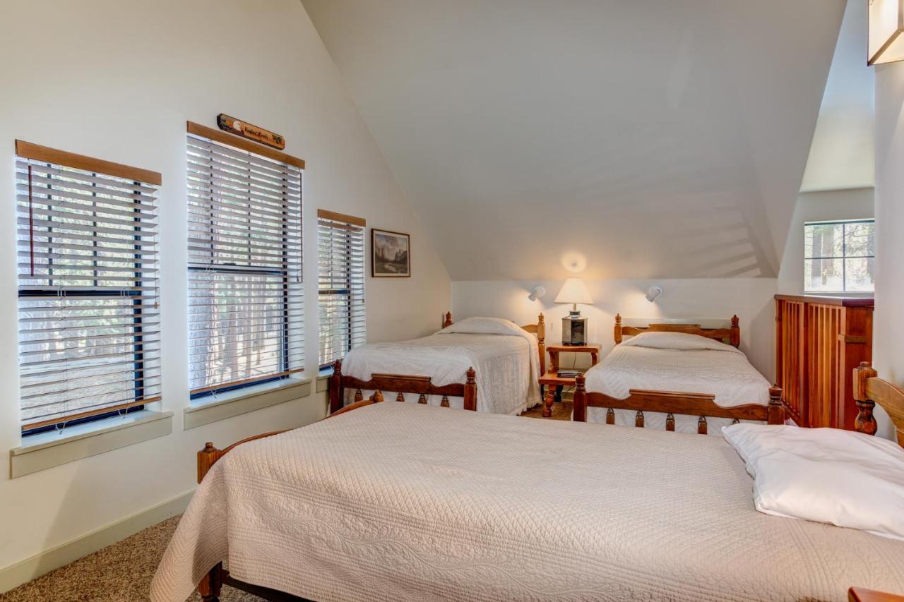  | 1A Wawona Retreat