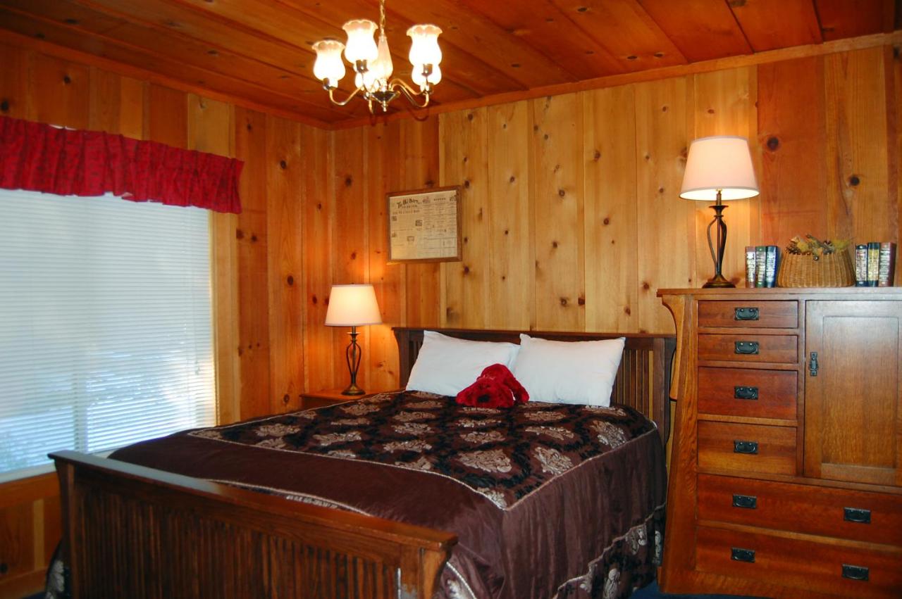 | 10N Black Oak Lodge