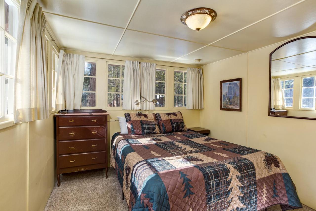 | 80 Chattertons Cottage