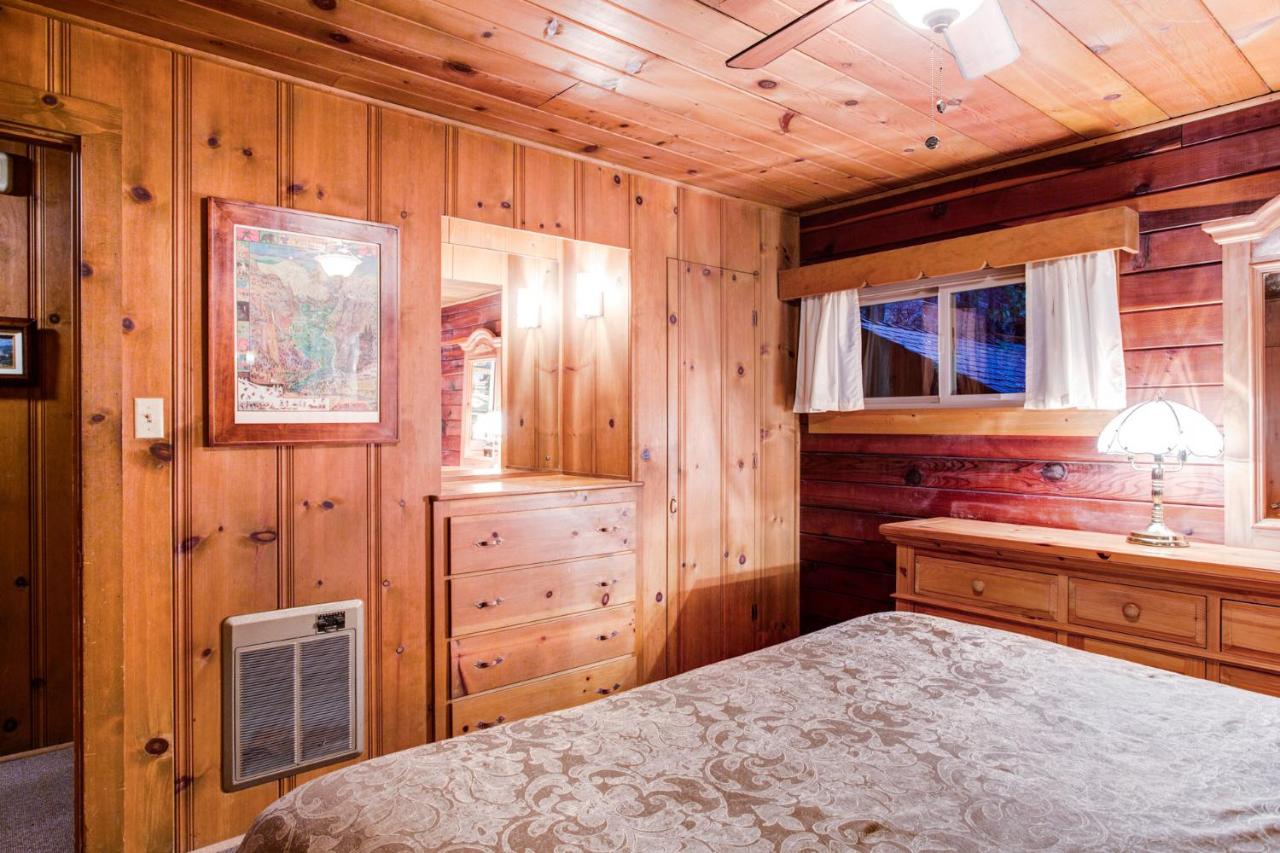 | 22B Bradleys Cabin