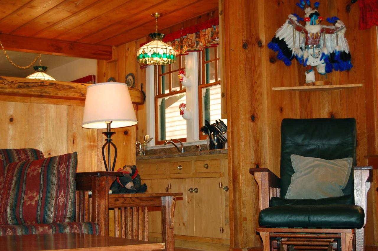 | 10N Black Oak Lodge