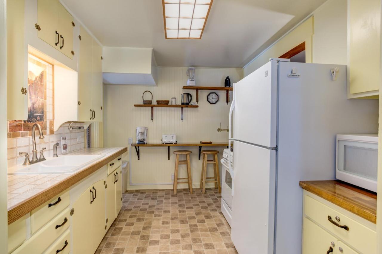 | 80 Chattertons Cottage