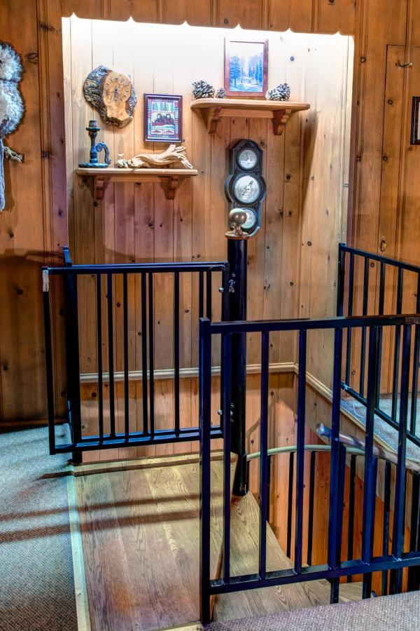| 22B Bradleys Cabin