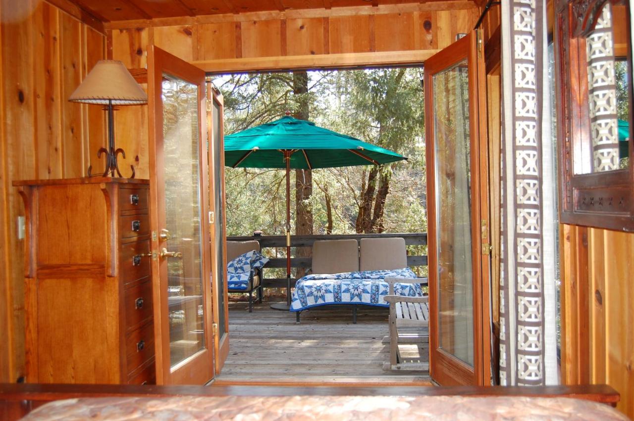 | 10N Black Oak Lodge
