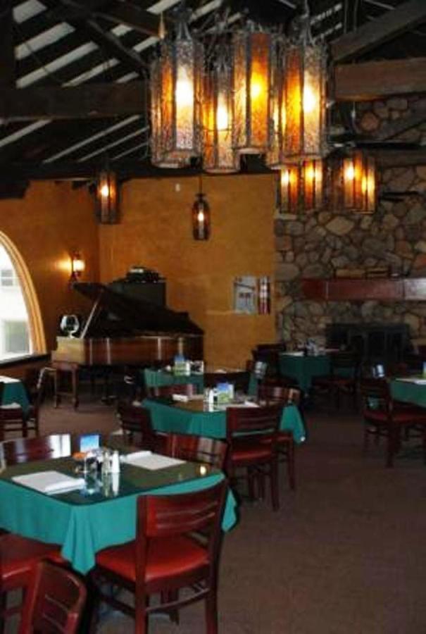 | Historic Beaver Dam Lodge, Golf & RV Resort