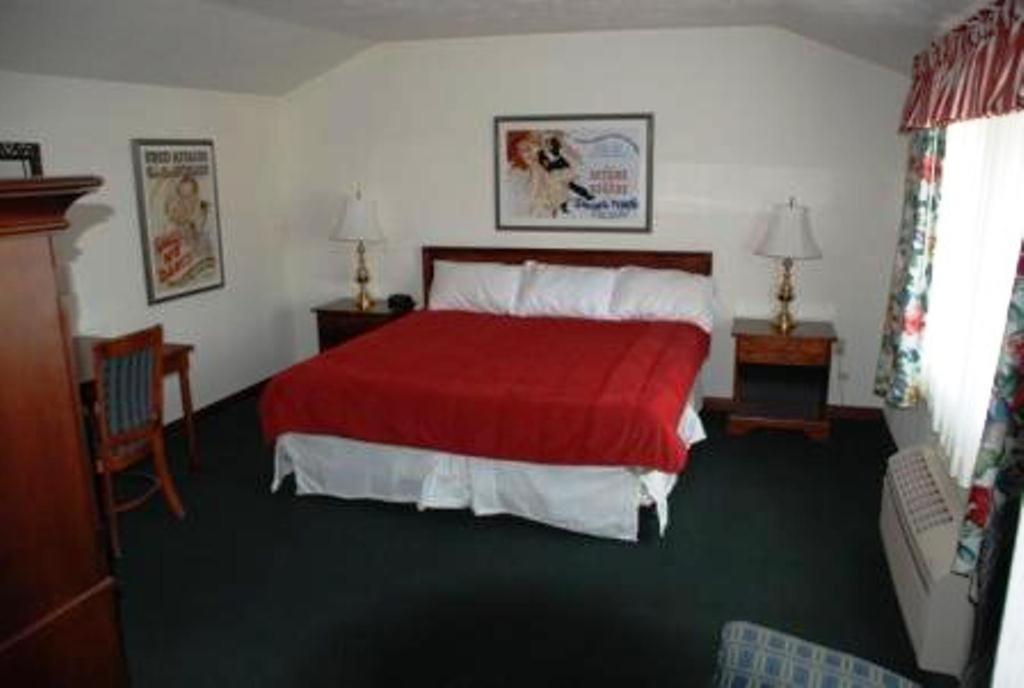 | Historic Beaver Dam Lodge, Golf & RV Resort