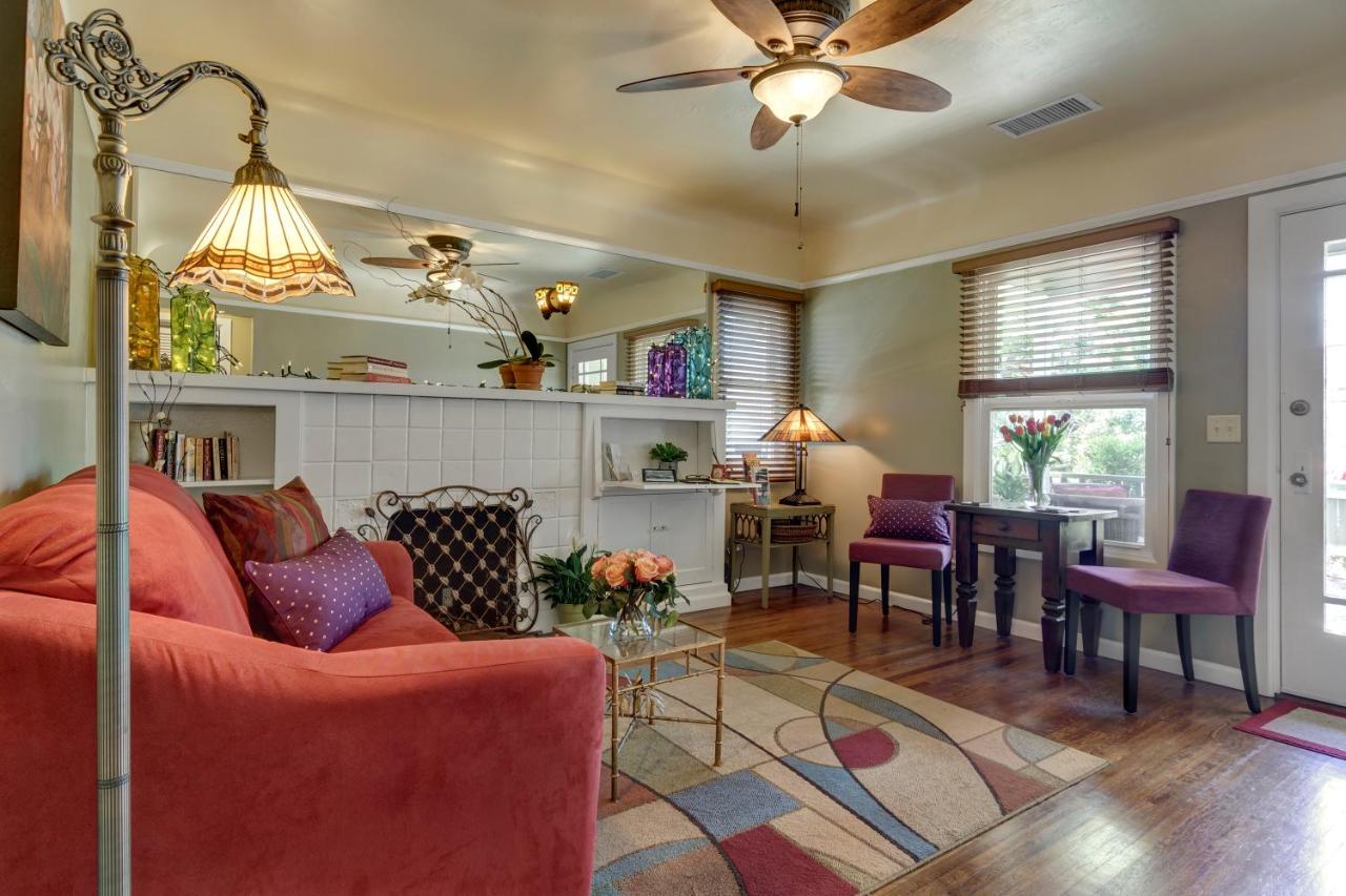 | Hillcrest House Bed & Breakfast