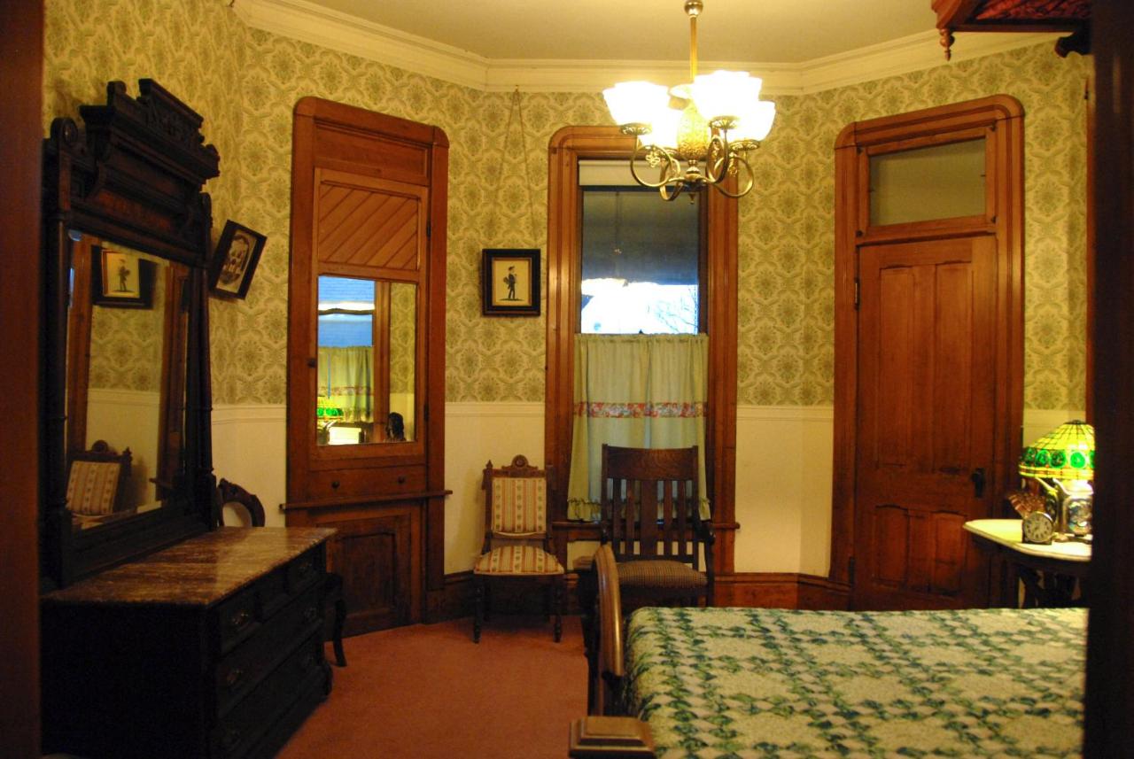 | The Richards House