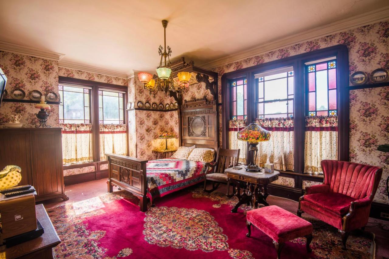 | The Richards House