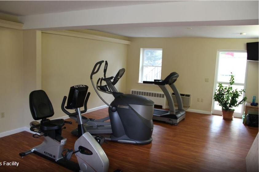 | Winnapaug Inn