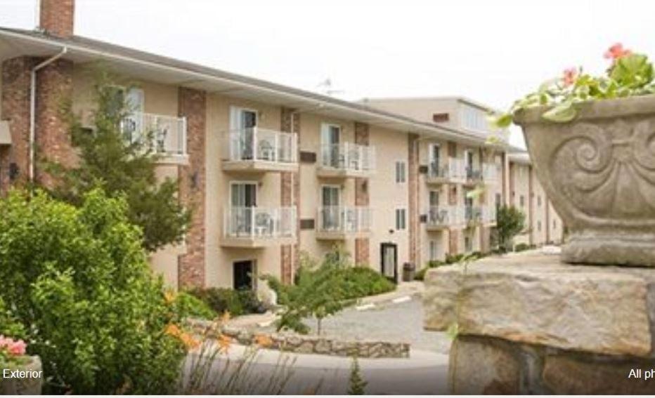 | Winnapaug Inn