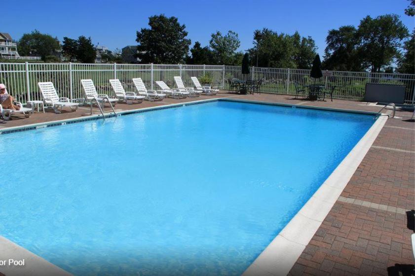 | Winnapaug Inn