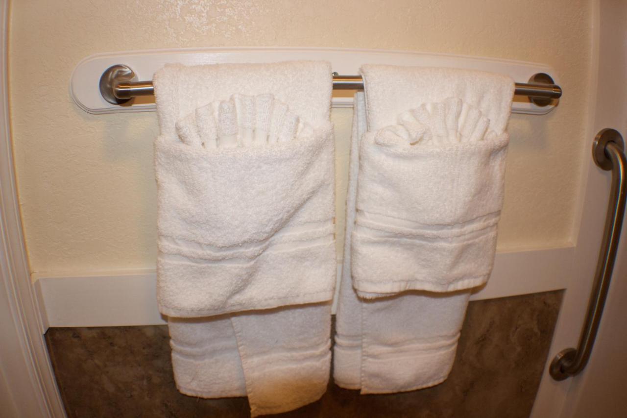  | At Home Inn - Fort Pierce