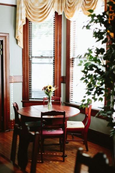 | Chestnut Street Inn