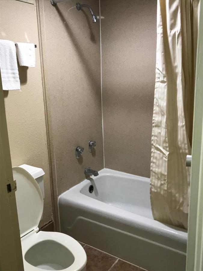 | Express Inn