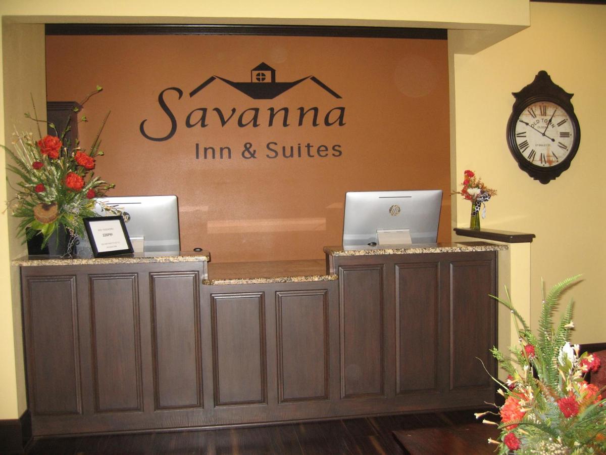 | Savanna Inn & Suites
