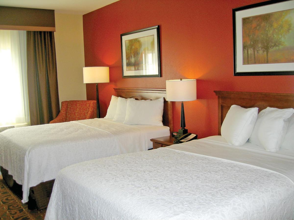 | Savanna Inn & Suites
