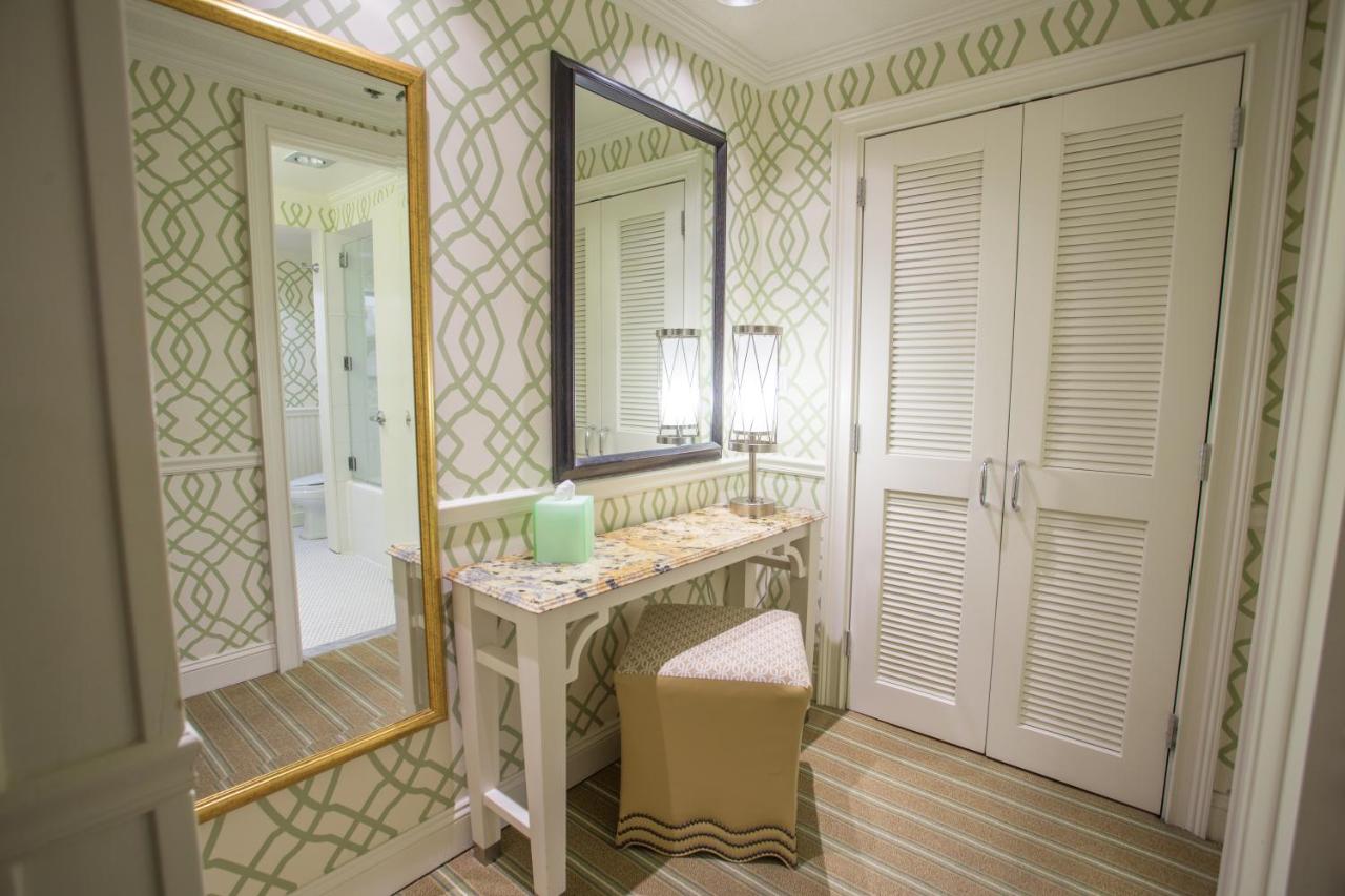 Deluxe King Room at The Mansion at Ocean Edge