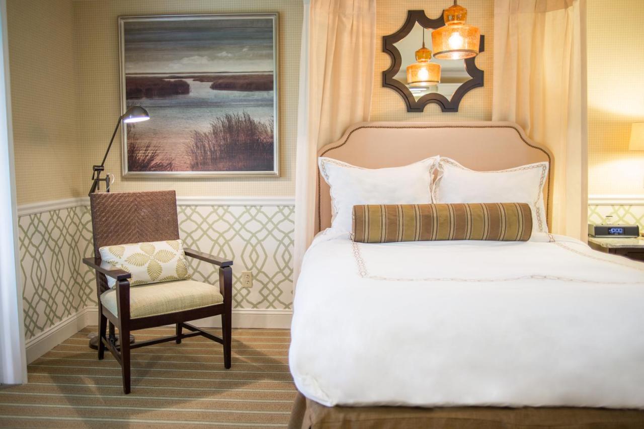 Deluxe King Room at The Mansion at Ocean Edge