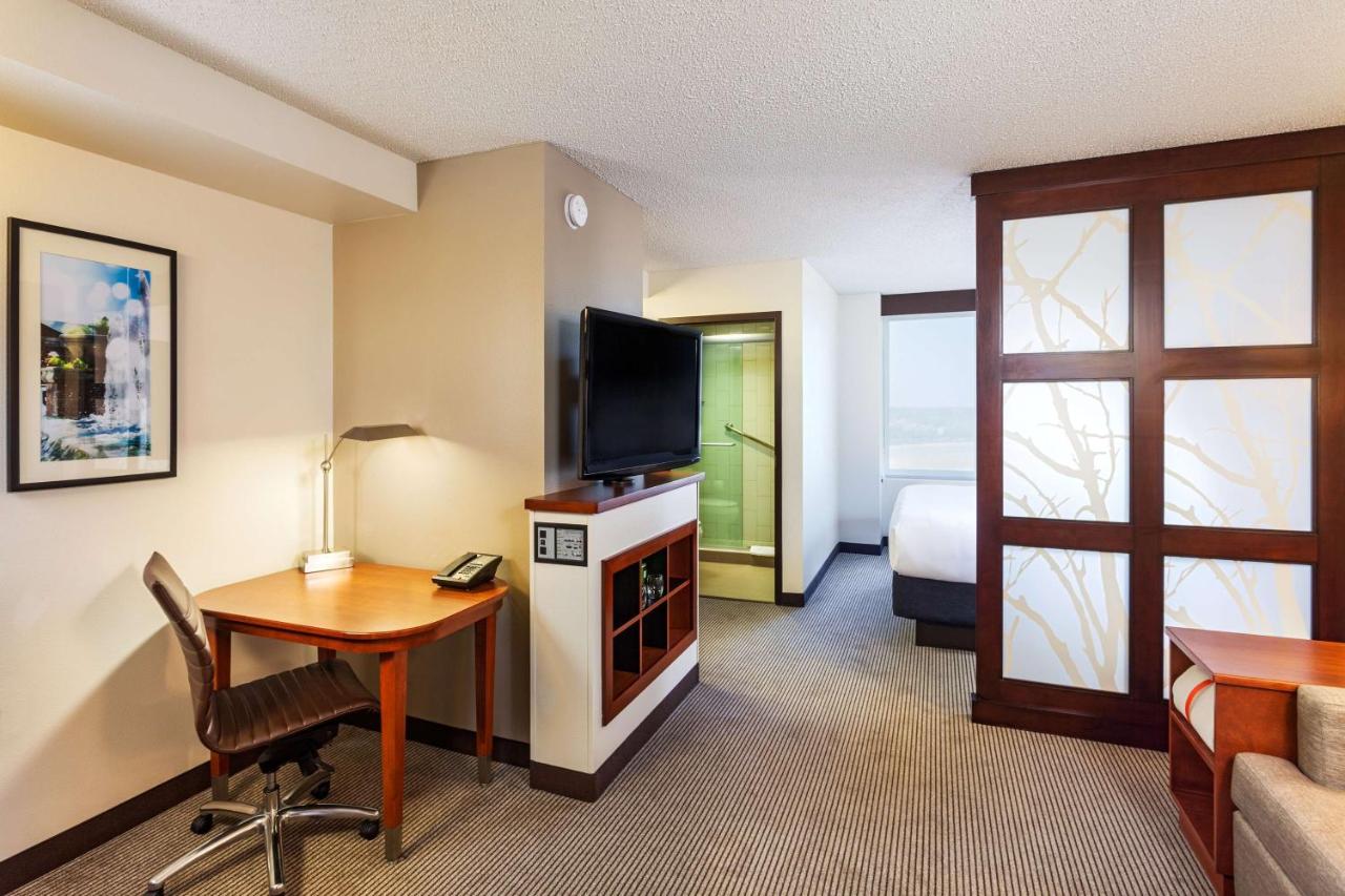 King Room with Sofa Bed at Hyatt Place Sacramento Roseville