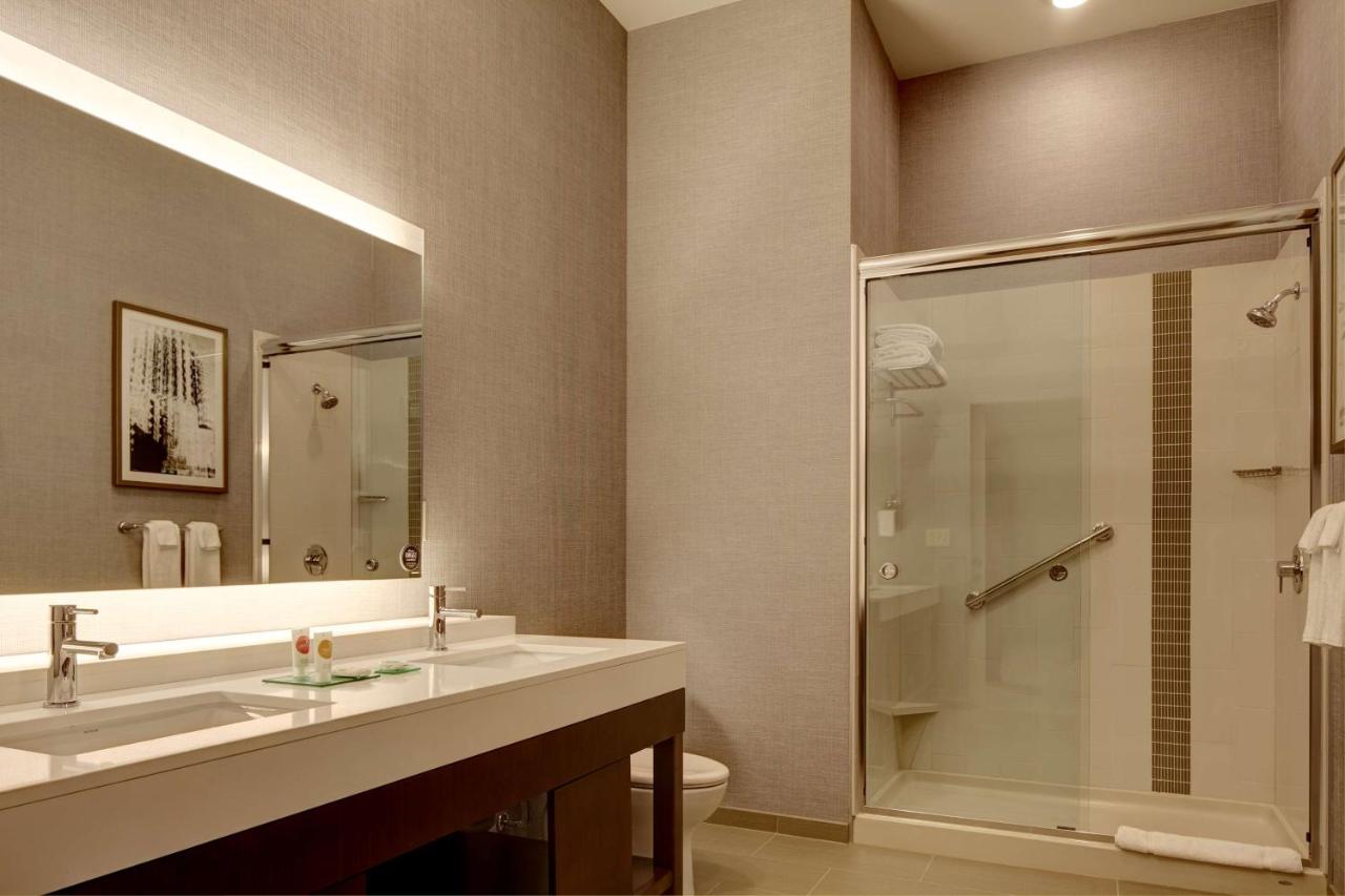 | Hyatt Place St. Paul