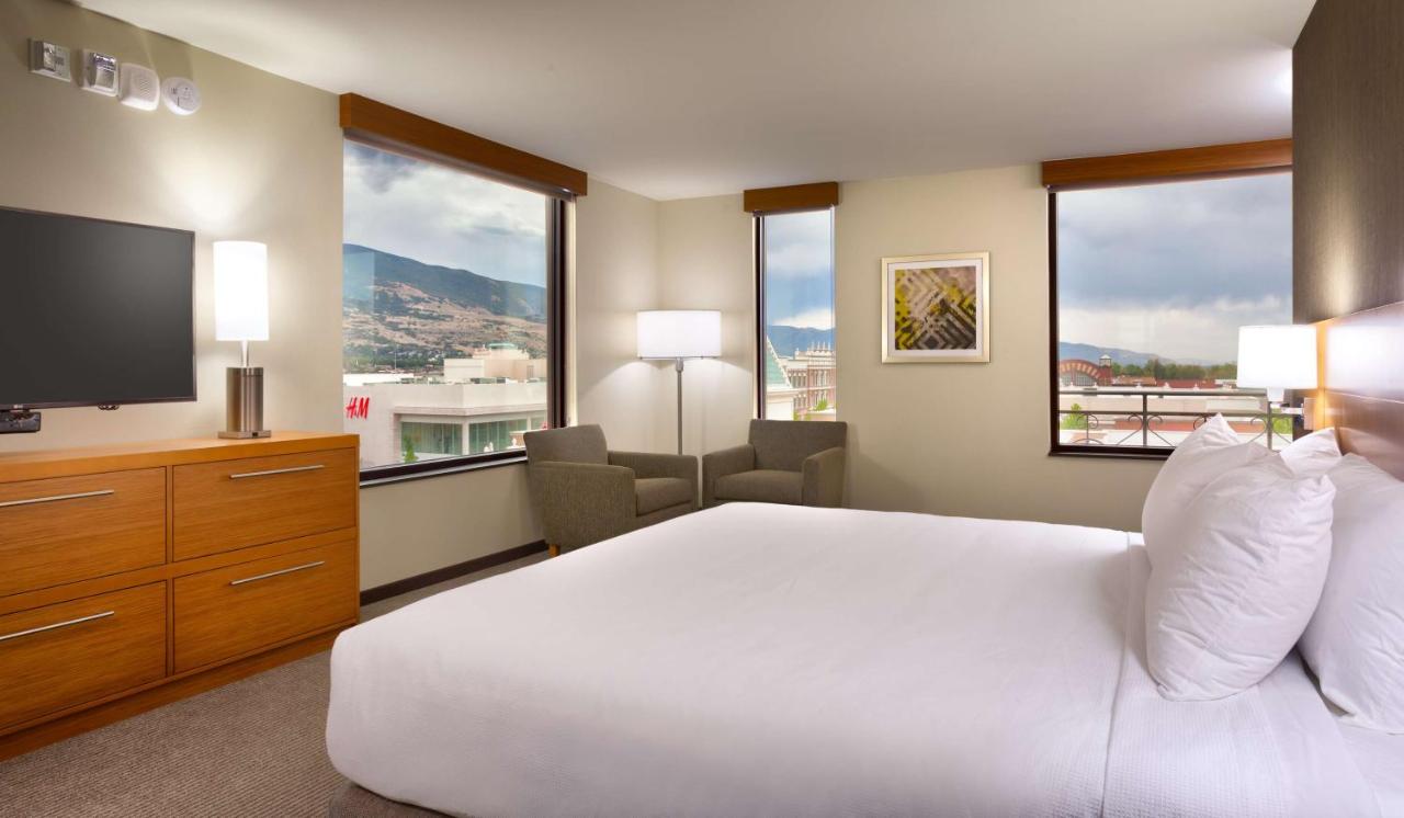 King Suite at Hyatt Place Salt Lake City/Farmington/Station Park
