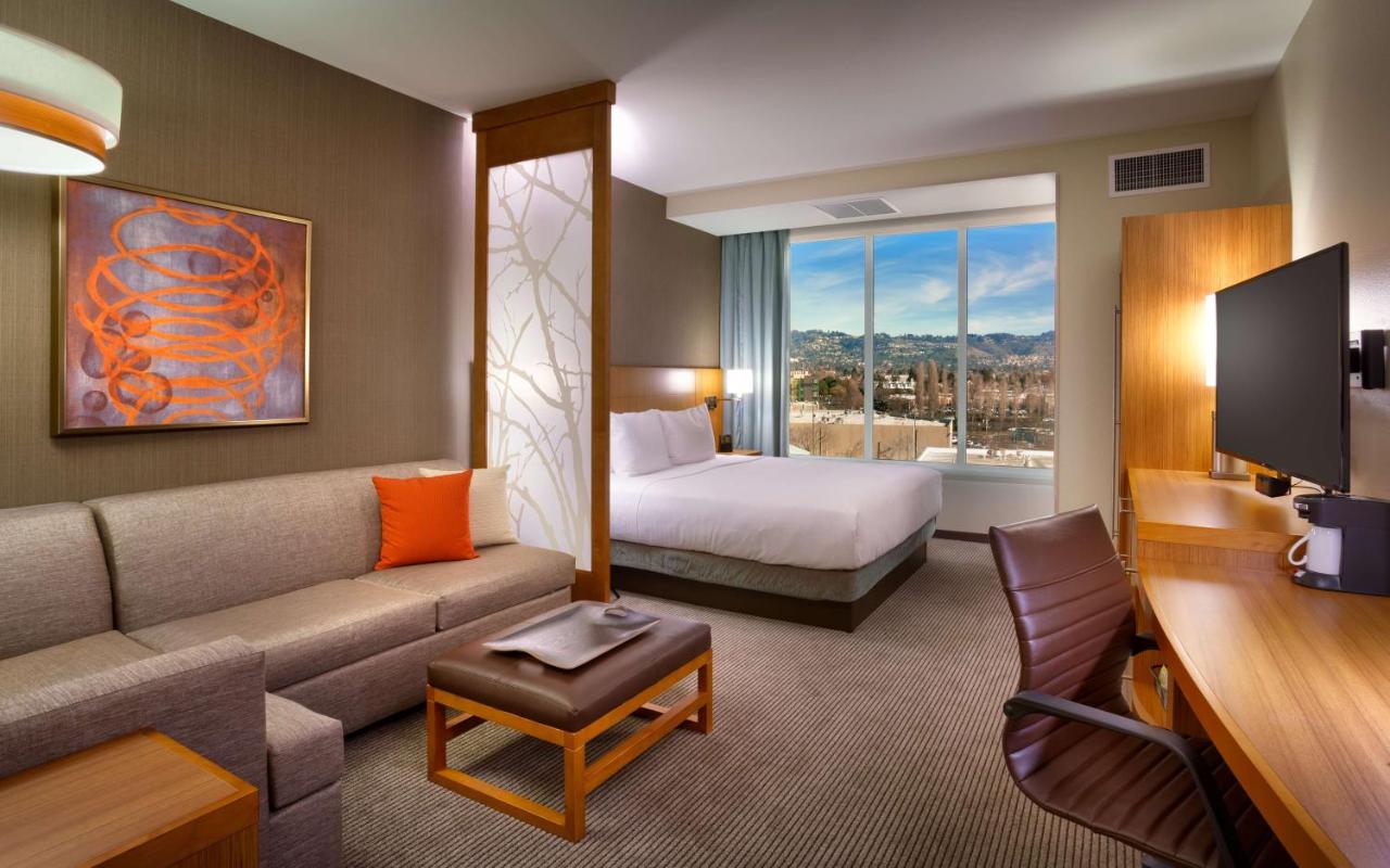 King Room - Disability Access at Hyatt Place Emeryville/San Francisco Bay Area