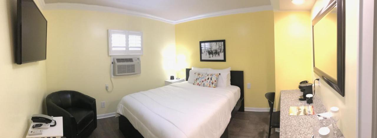 Queen Room at The Sherman