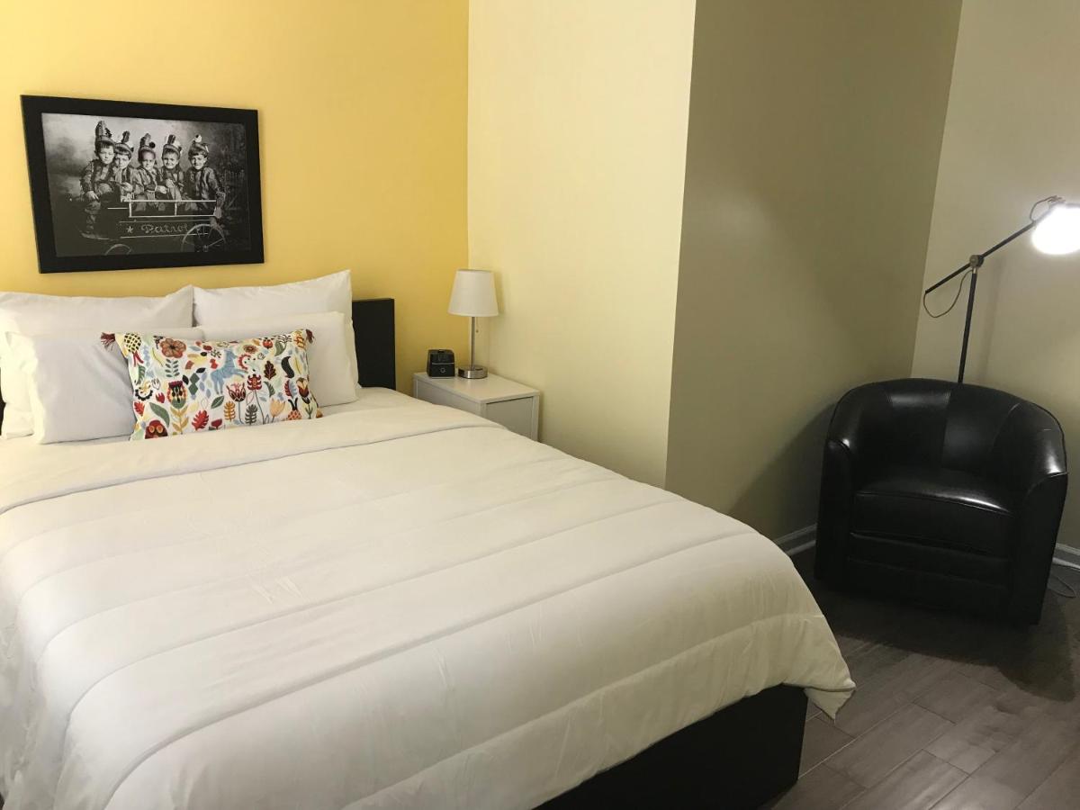 Queen Room at The Sherman