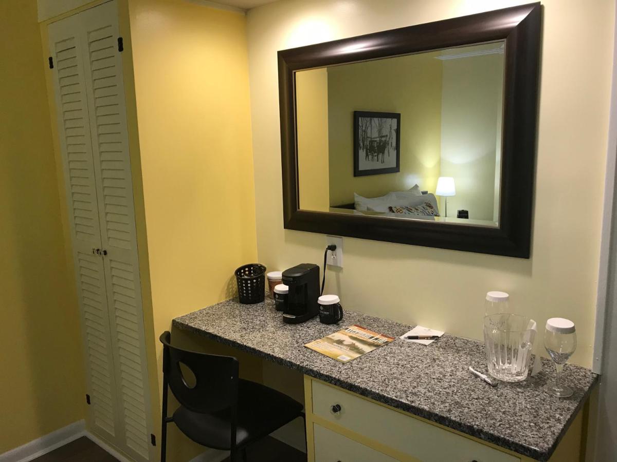 Queen Room at The Sherman